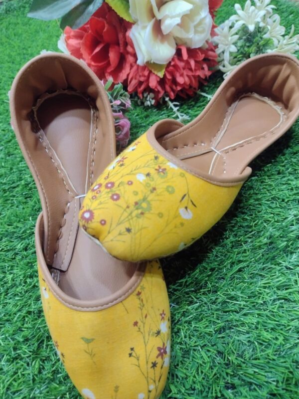 Premium Digital Printed Handcrafted Khussa for Women
