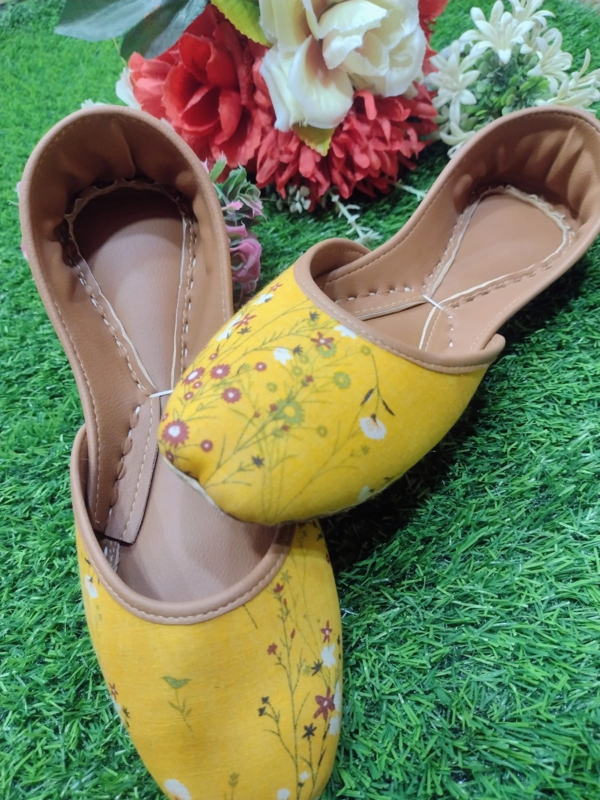 Premium Digital Printed Handcrafted Khussa for Women