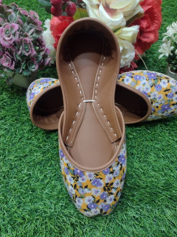 Handcrafted Digital Printed Khussa for Ladies