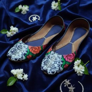 Handmade Truck Art Khussa for Women – Colorful Traditional Pakistani Footwear