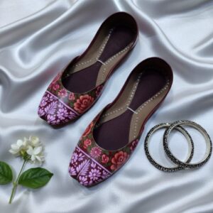 Handmade Truck Art Khussa for Women – Colorful Traditional Pakistani Footwear