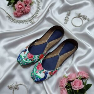 Handmade Truck Art Khussa for Women – Colorful Traditional Pakistani Footwear